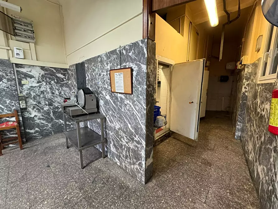 Immagine 12 di Locale commerciale in affitto  in Via Lamarmora 13 a San Remo