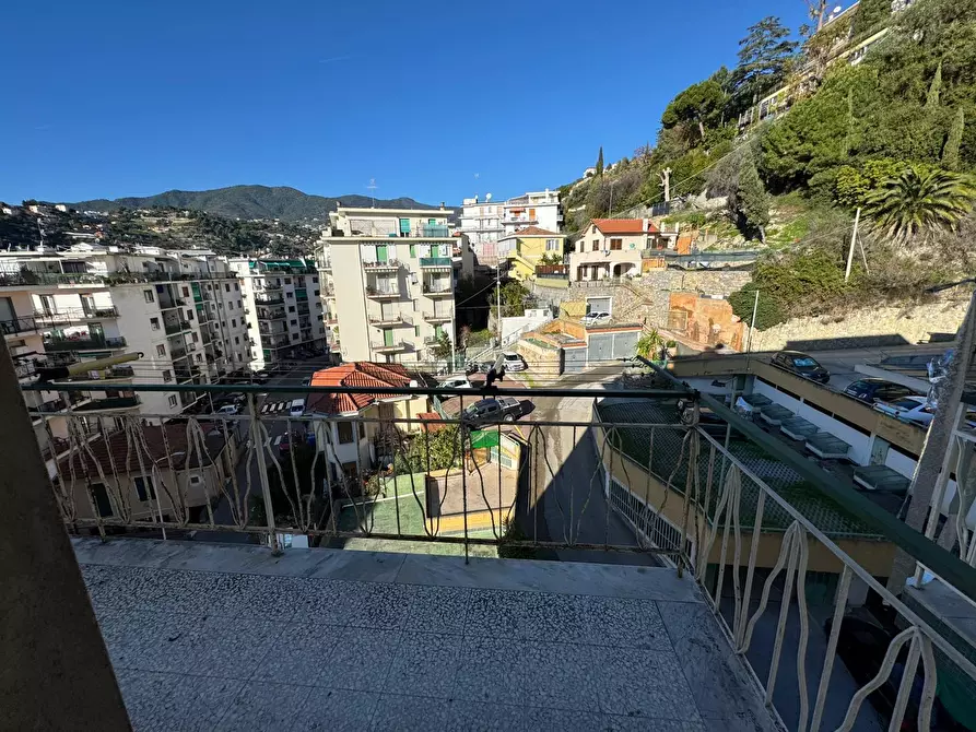 Immagine 22 di Trilocale in vendita  in Via Galileo Galilei 639 a San Remo