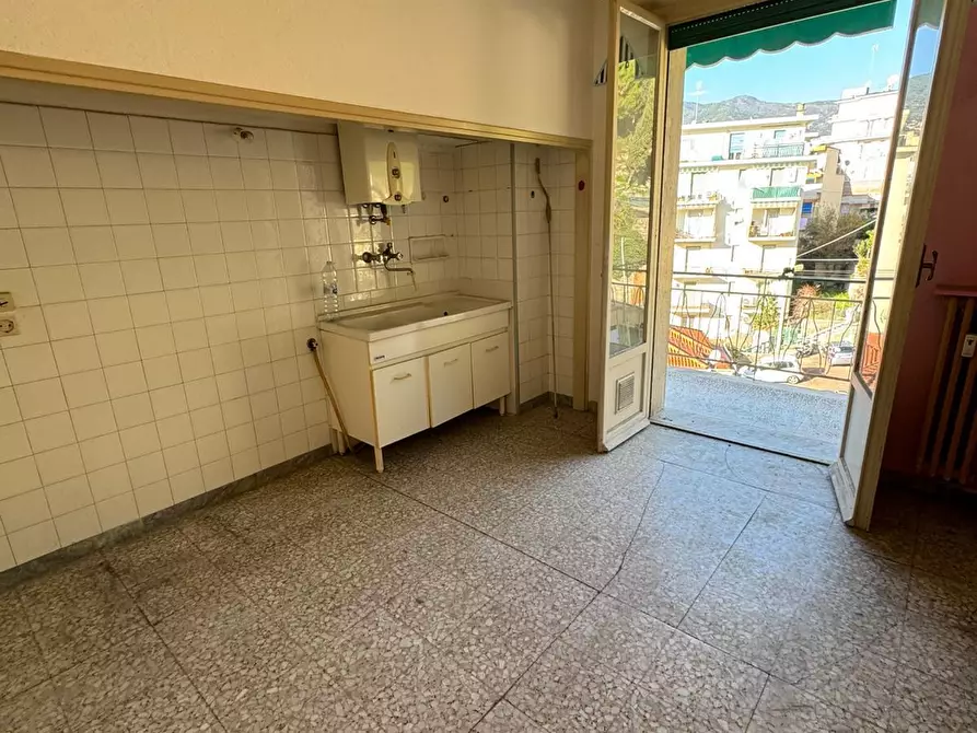 Immagine 9 di Trilocale in vendita  in Via Galileo Galilei 639 a San Remo