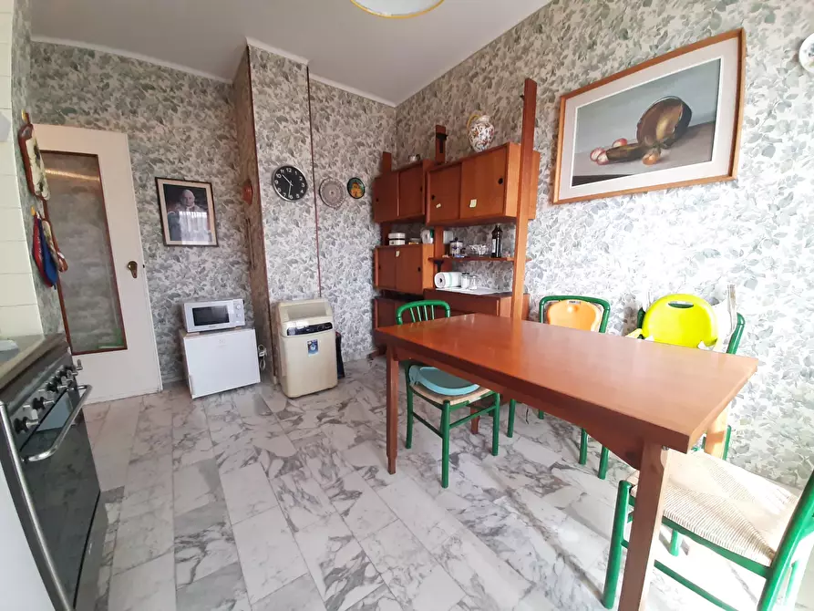 Immagine 17 di Trilocale in vendita  in Strada Borgo Tinasso 81 a San Remo