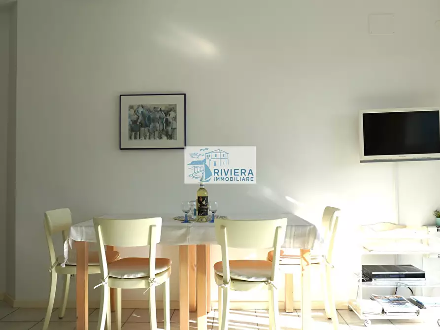 Immagine 50 di Bilocale in vendita  in Via Gianni Cozzi 1 a Santo Stefano Al Mare