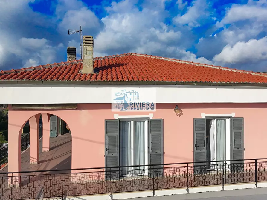 Immagine 5 di Porzione di casa in vendita  a San Remo