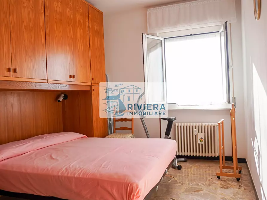 Immagine 12 di Trilocale in vendita  in Via Aurelia Ponente 86 a Santo Stefano Al Mare