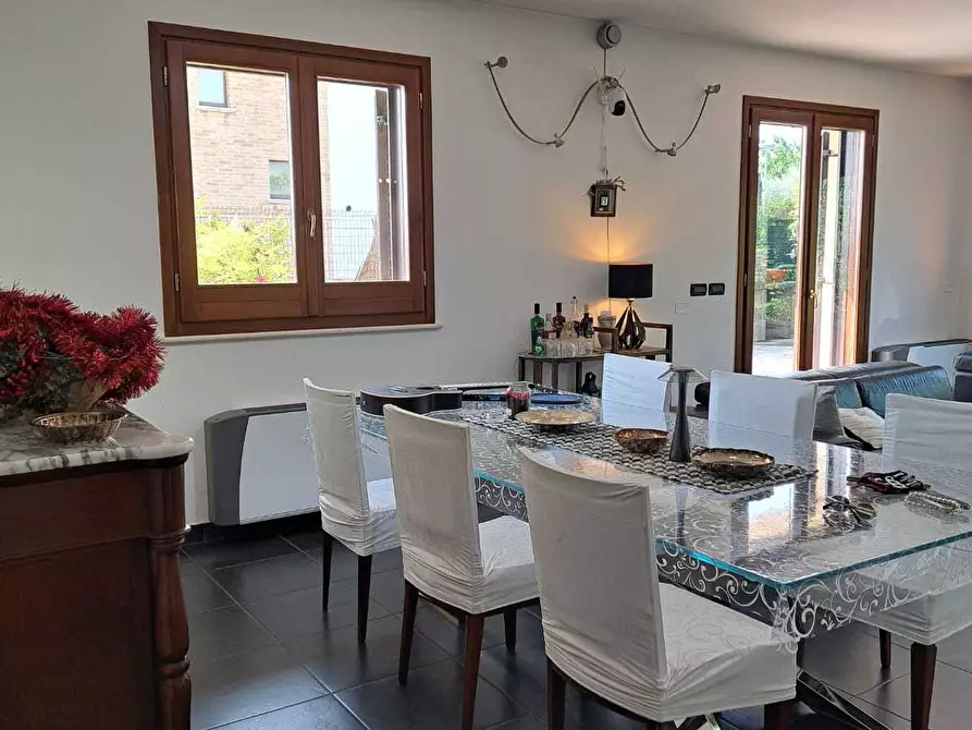 Immagine 39 di Villa in vendita  in villa andreoli a Lanciano