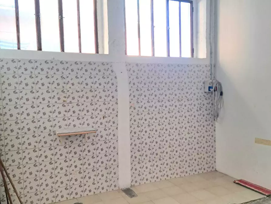 Immagine 39 di Laboratorio in affitto  in Via del Pescara 5 a Lanciano