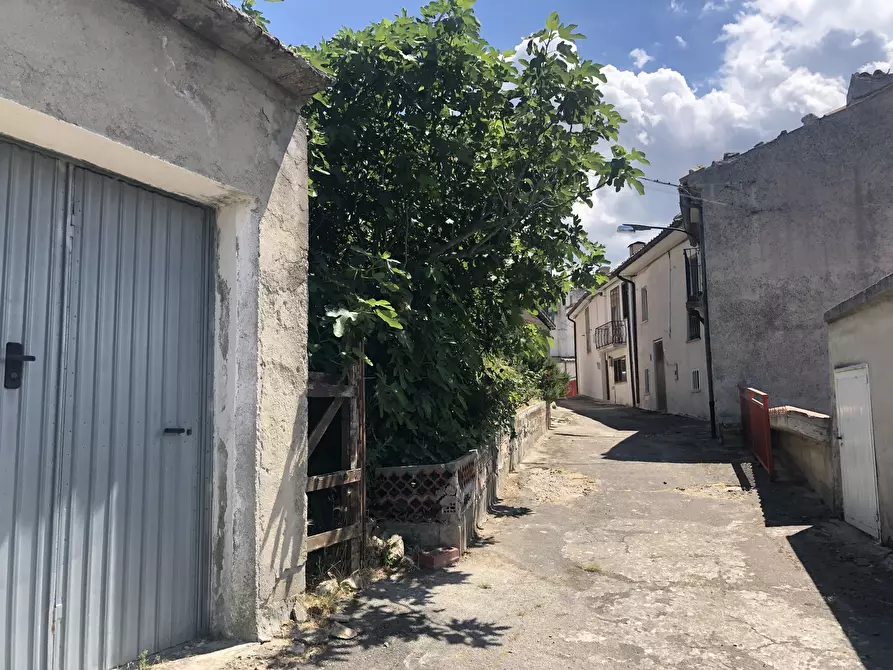 Immagine 18 di Porzione di casa in vendita  in Via Della Coste a Torricella Peligna