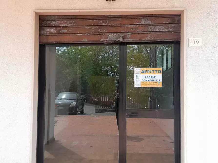 Immagine 2 di Locale commerciale in vendita  in via San Francesco d' Assisi 3 a Lanciano