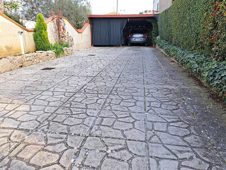 Immagine 47 di Villa in vendita  in VILLA ANDREOLI a Lanciano