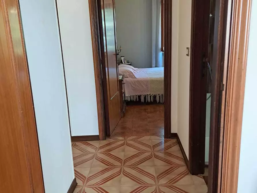 Immagine 28 di Trilocale in vendita  in Via Giangiulio Adamo 46 a Lanciano