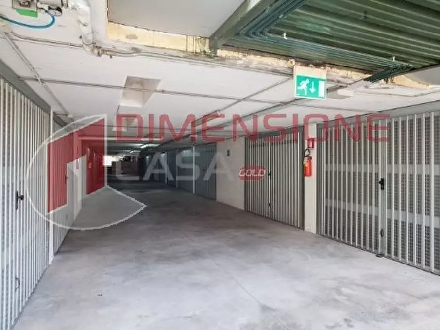 Immagine 21 di Trilocale in vendita  in via della riserva nuova a Roma