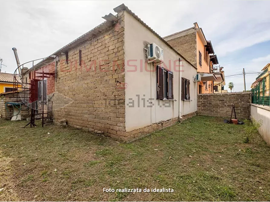 Immagine 26 di Trilocale in vendita  in Via Polverigi a Roma