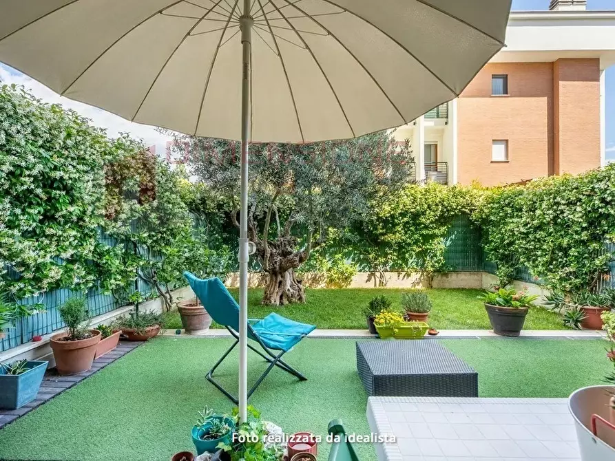 Immagine 19 di Bilocale in vendita  in Via del Fosso dell'Osa 399 a Roma