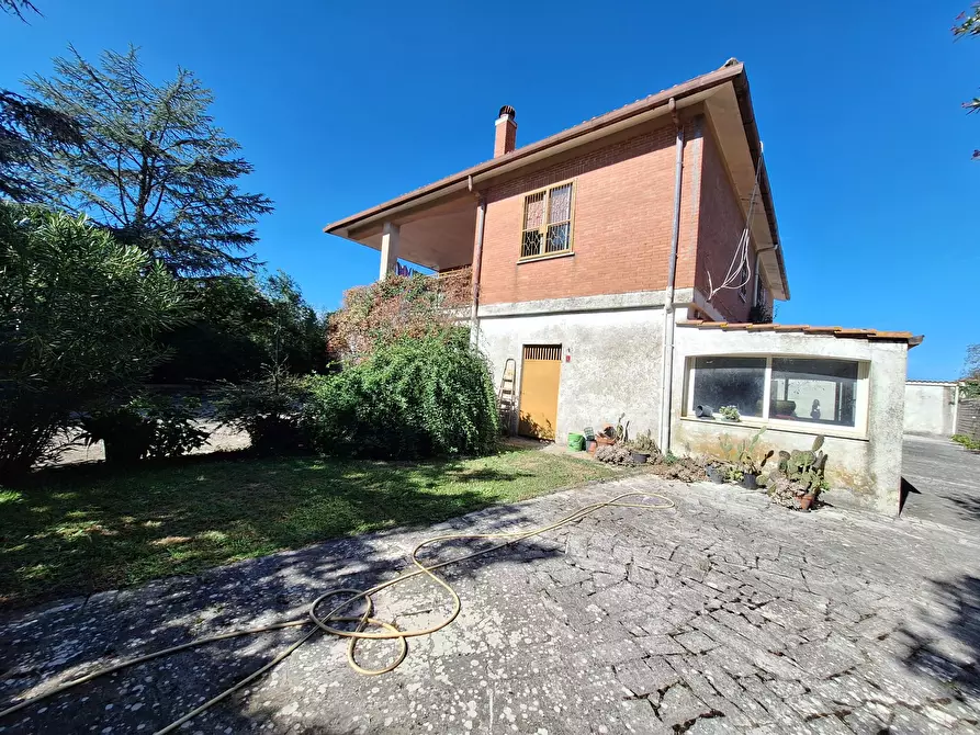 Immagine 40 di Villa in vendita  in Strada Comunale Campo Maggiore 10 a Rignano Flaminio