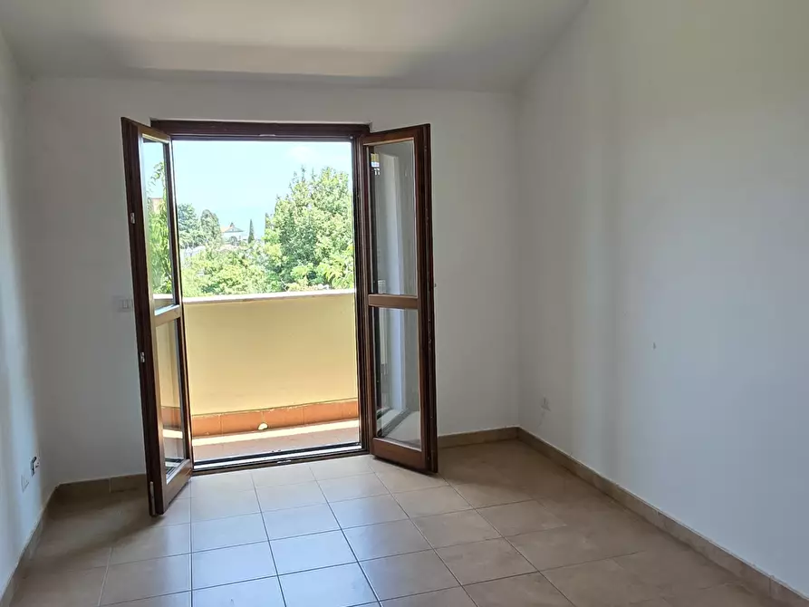Immagine 5 di Casa trifamiliare in vendita  in Via Flaminia 38 a Morlupo