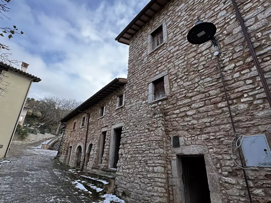 Immagine 18 di Terratetto in vendita  in Frazione Rasenna 1 a Visso