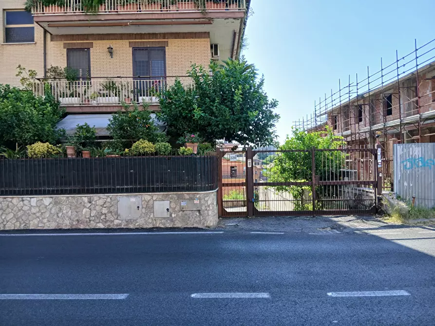 Immagine 38 di Quadrilocale in vendita  in Via di Selva Nera 330 a Roma