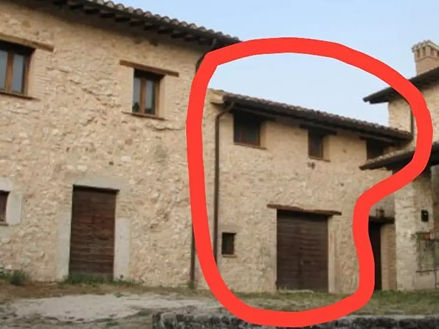 Immagine 4 di Rustico / casale in vendita  in via di Agliano 1 a Campello Sul Clitunno