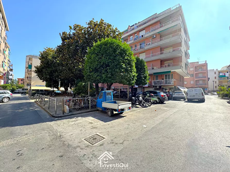 Immagine 42 di Trilocale in vendita  in Piazza della Vittoria 36 a Pietra Ligure