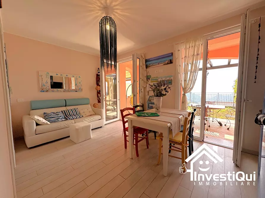 Immagine 11 di Bilocale in vendita  in Via Brunenghi 11 a Magliolo