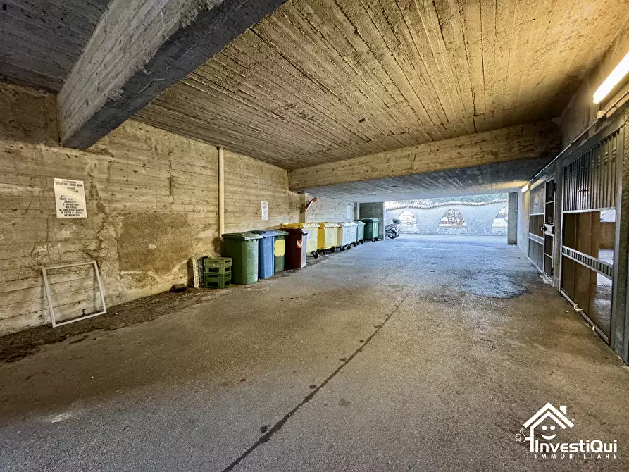 Immagine 6 di Garage in vendita  in Via Francesco Crispi 223 a Pietra Ligure