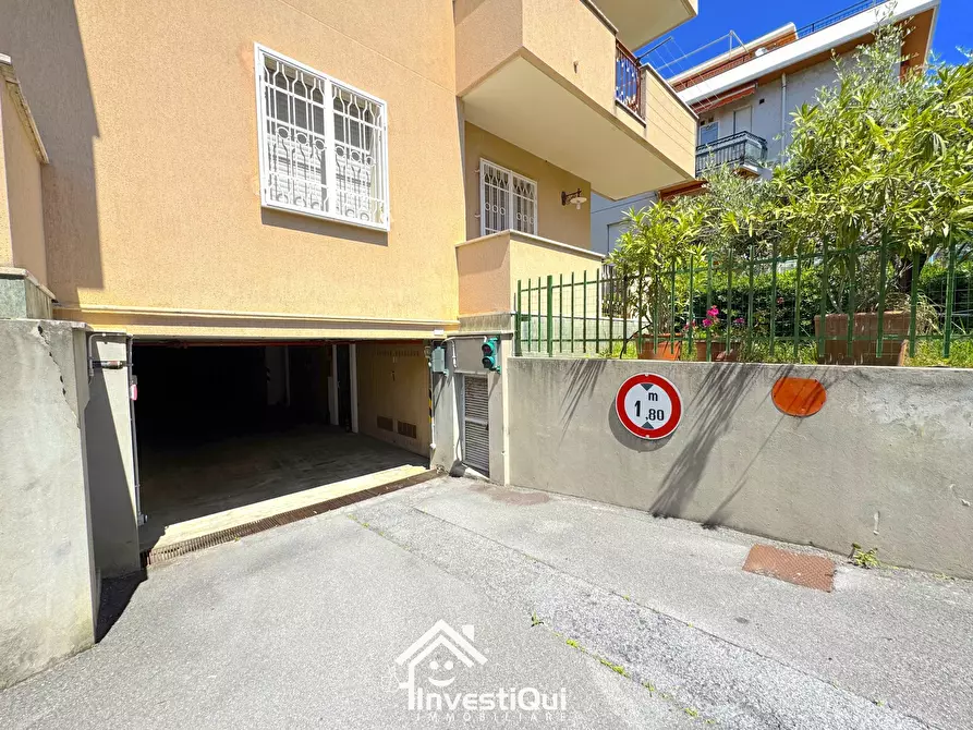 Immagine 4 di Garage in vendita  in Via Milano 303 a Pietra Ligure