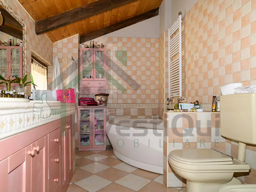 Immagine 24 di Villa in vendita  in SP18 22 a Ciriè
