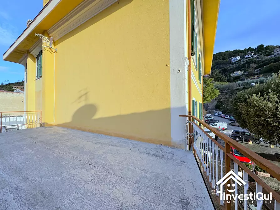 Immagine 33 di Pentalocale in vendita  in Piazza Umberto 1 a Tovo San Giacomo