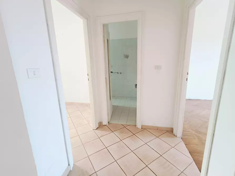 Immagine 15 di Quadrilocale in vendita  in Via Remmert F,lli 21 a Ciriè