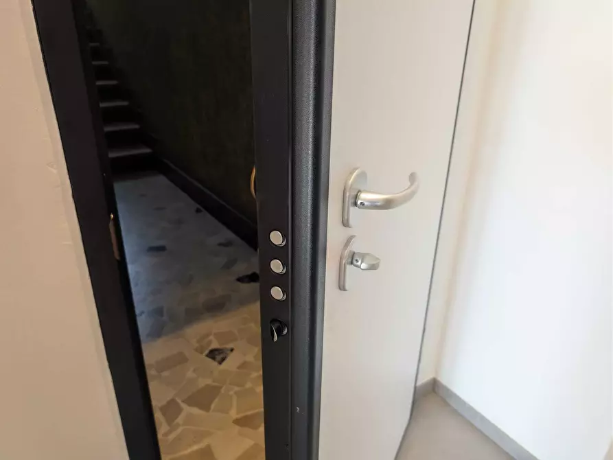 Immagine 9 di Bilocale in vendita  in Stradale Mathi 1 a Balangero