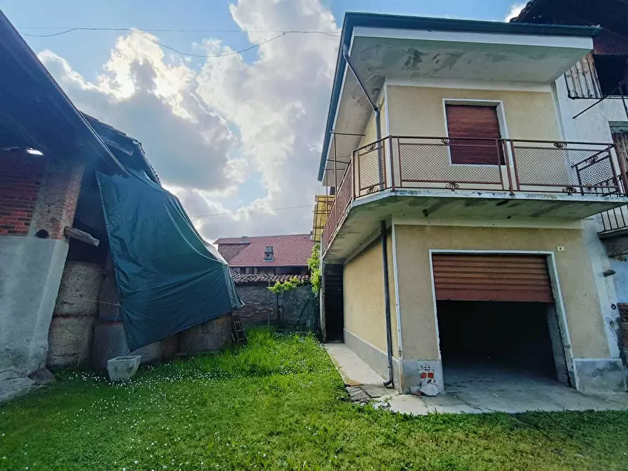 Immagine 4 di Magazzino in vendita  in Via Chiesa S.Domenico 1 a Front