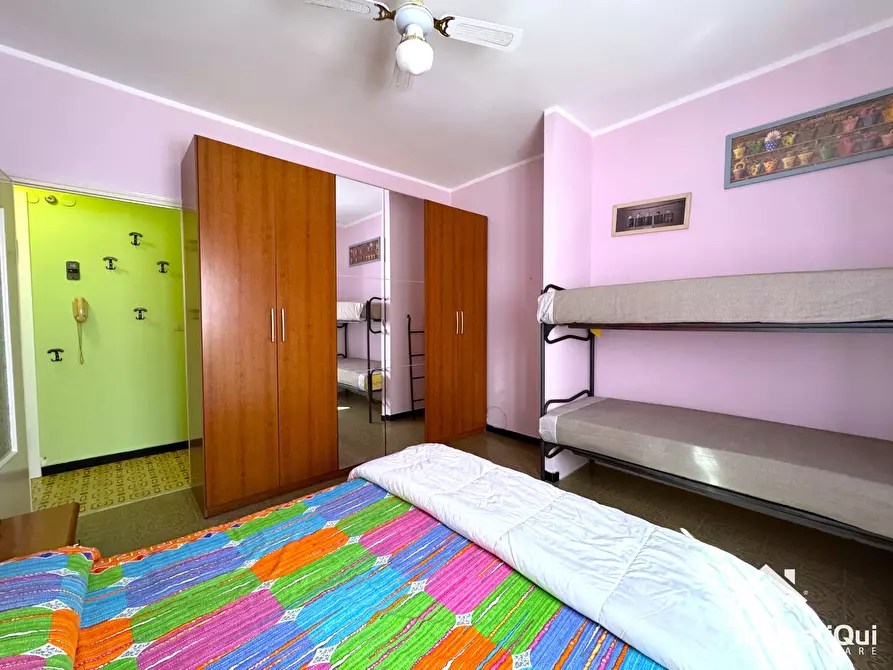 Immagine 23 di Bilocale in vendita  in Via Eugenio Montale 21 a Pietra Ligure