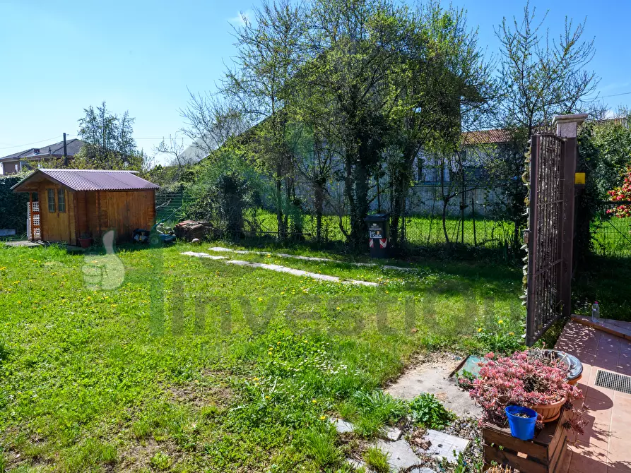 Immagine 10 di Villa in vendita  in SP18 22 a Ciriè