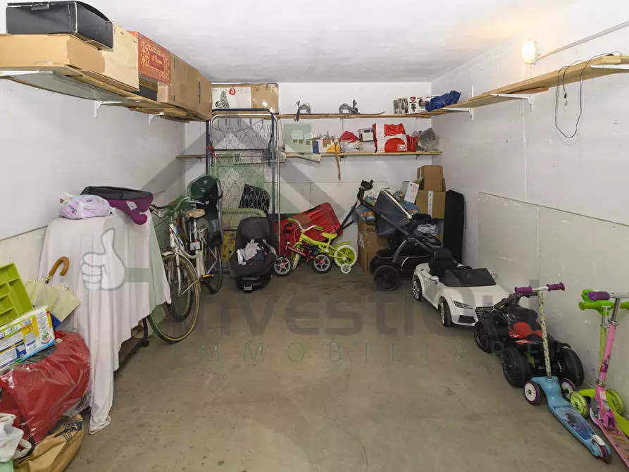 Immagine 35 di Quadrilocale in vendita  a Nole