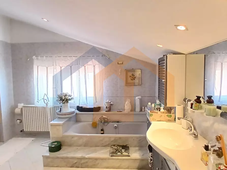 Immagine 29 di Villa in vendita  in Via Poggio dell'Orizzonte 65 a Albissola Marina