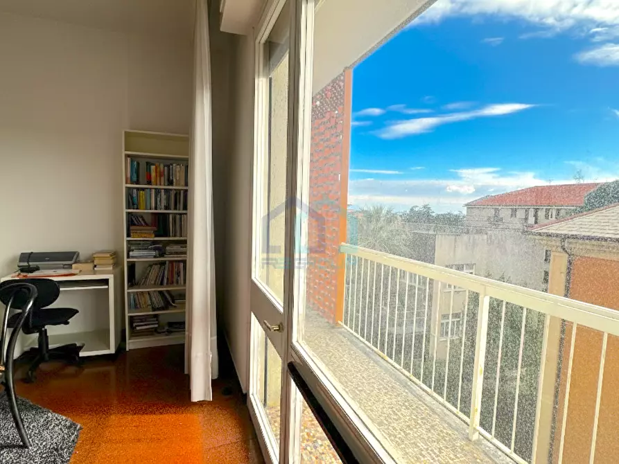 Immagine 7 di Pentalocale in vendita  in Via San Francesco D'Assisi 4a a Savona