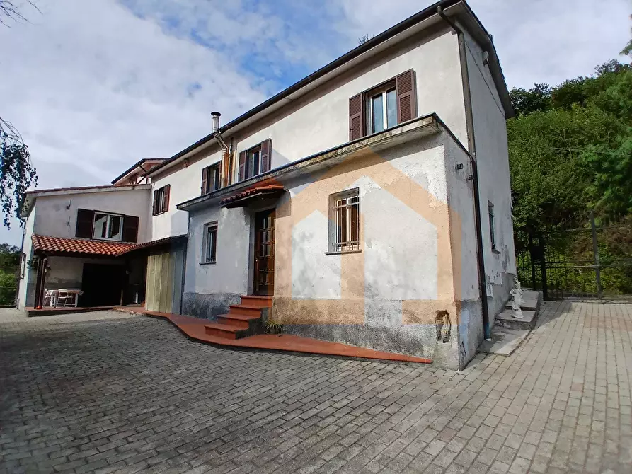 Immagine 11 di Villa in vendita  in località bricco a Altare