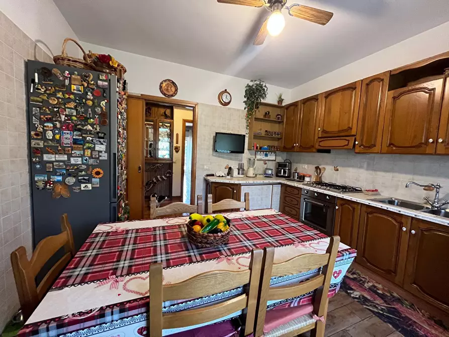 Immagine 10 di Quadrilocale in vendita  in Via Palombarese 124 a Fonte Nuova