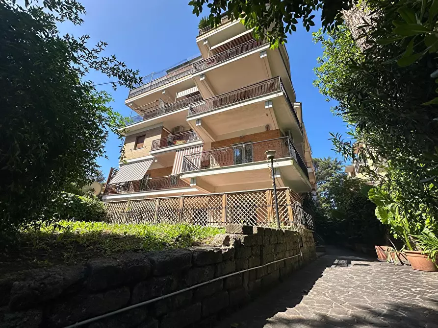 Immagine 1 di Trilocale in vendita  in Via Cassia 859 a Roma