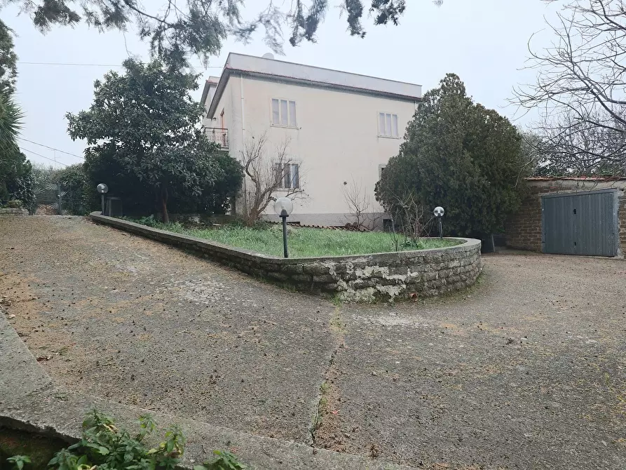 Immagine 26 di Villa in vendita  in via monte del Tiro 8 a Mentana
