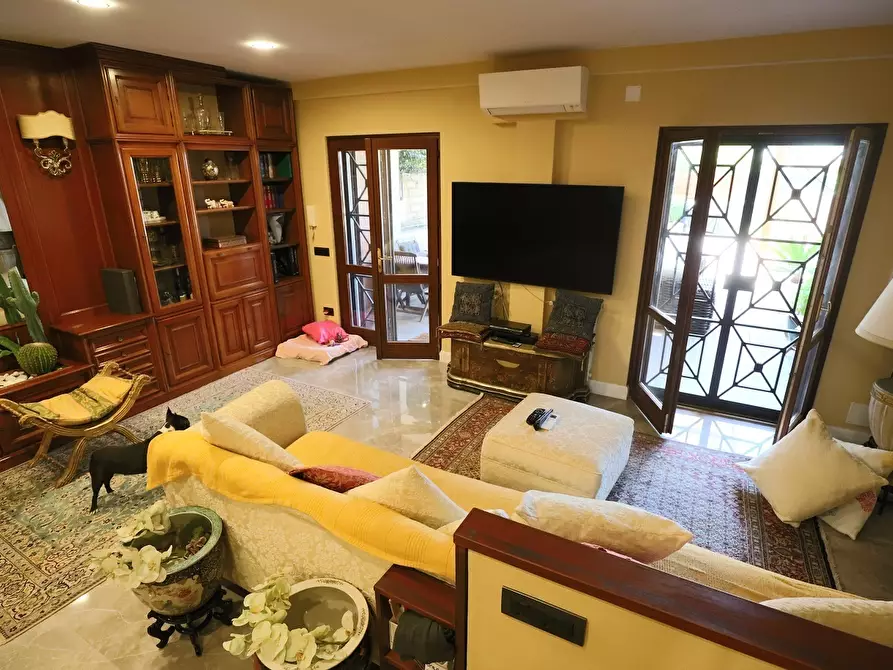 Immagine 7 di Villa in vendita  in Via di Marco Simone 80 a Guidonia Montecelio