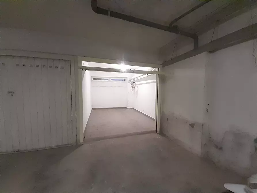 Immagine 2 di Garage in affitto  a Chiavari