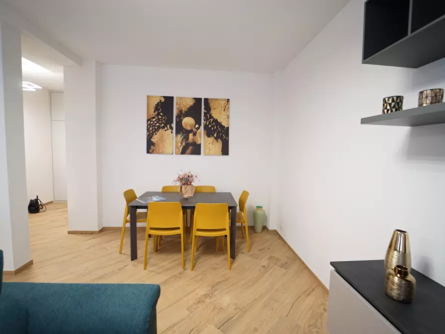 Immagine 9 di Trilocale in affitto  a Chiavari