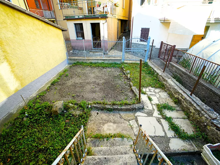 Immagine 25 di Terratetto in vendita  a Tornolo