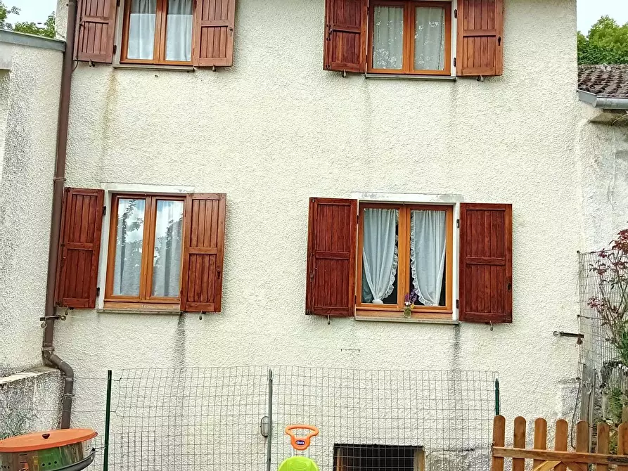 Immagine 2 di Villetta a schiera in vendita  a Bedonia