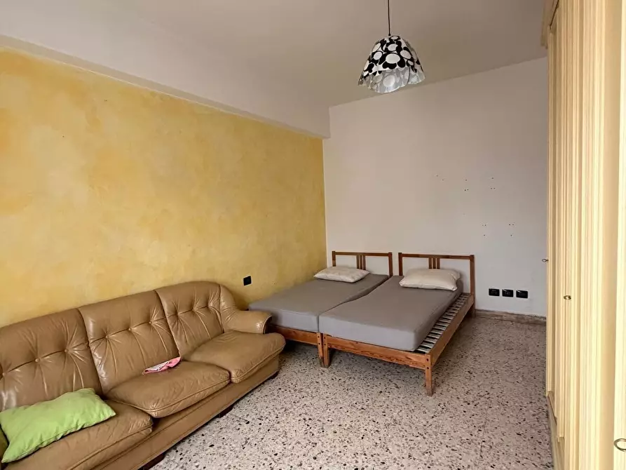 Immagine 19 di Quadrilocale in vendita  in Via Doni a Firenze