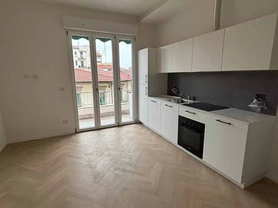 Immagine 1 di Bilocale in affitto  in Via Giambologna a Firenze