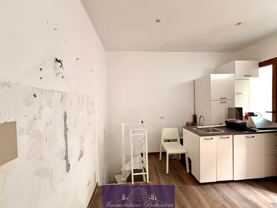 Immagine 1 di Locale commerciale in vendita  in Piazza Leopoldo a Firenze