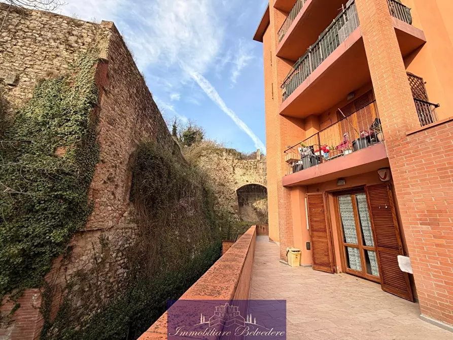 Immagine 13 di Bilocale in affitto  in Piazza Unità d'Italia a Figline E Incisa Valdarno