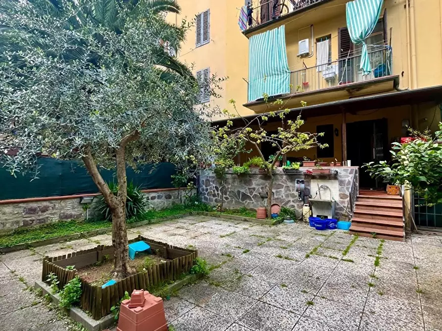 Immagine 25 di Quadrilocale in vendita  in Via dei Vanni a Firenze