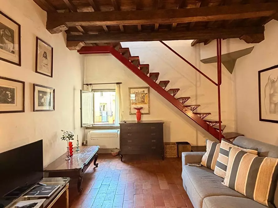 Immagine 12 di Trilocale in vendita  in Piazza della Passera a Firenze